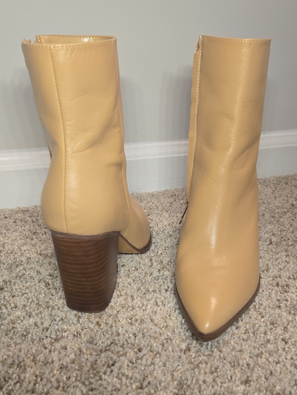 Marc Fisher LTD Melysa Pointy Toe Light Natural Leather Tan Dress Boots Size 7